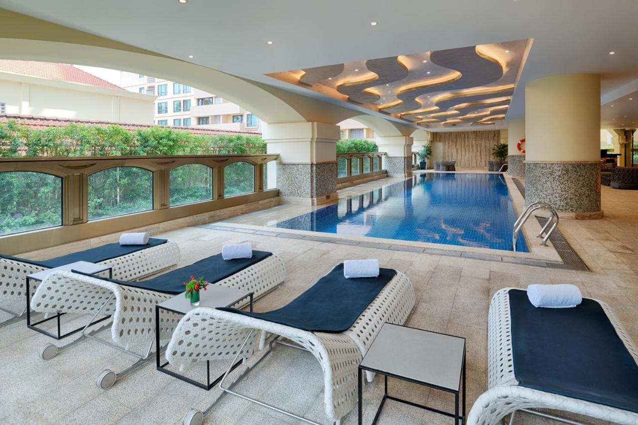 Sherwood Suites Хошимин Экстерьер фото